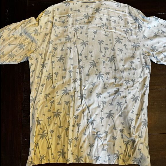 Paradise Coves Men's White Palm Tree Print Shirt - Picture 4 of 4